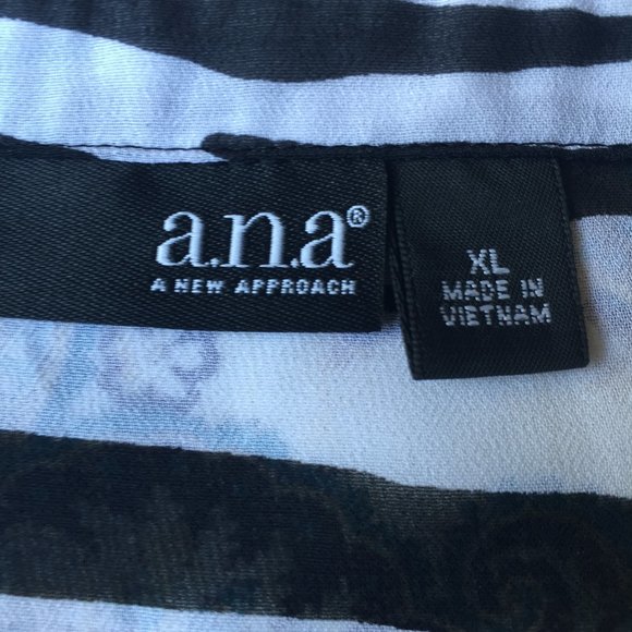 a.n.a. Zebra Print Sheer Button-Front Blouse Size L Black & White - Picture 7 of 14